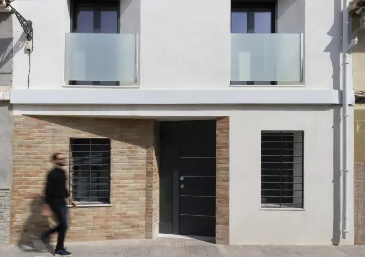 Construir una casa barata en España - Guía para evitar sobrecostes